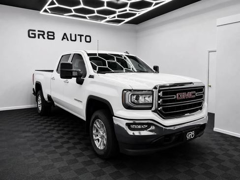 Used 2017 GMC Sierra 1500 SLE w/ SLE Value Package AWD/4WD image 1