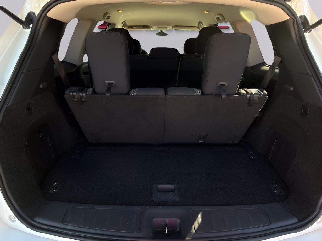 Used 2019 Nissan Pathfinder S FWD image 9