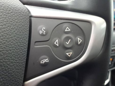Used 2024 GMC Terrain SLT image 20