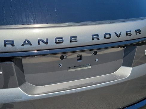Used 2018 Land Rover Range Rover Sport HSE Dynamic AWD/4WD image 12