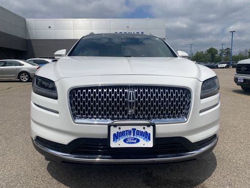 Used 2021 Lincoln Nautilus Reserve w/ Equipment Group 201A AWD/4WD image 3