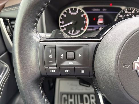 Used 2023 Nissan Rogue SL image 18