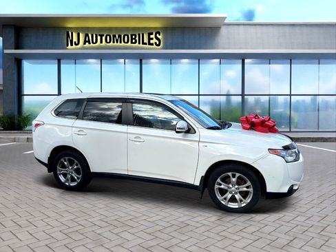 Used 2014 Mitsubishi Outlander GT image 8