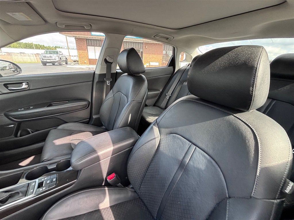 Used 2020 Kia Optima Premium FWD image 12