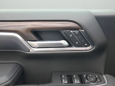 New 2026 GMC Sierra 1500 SLT image 27