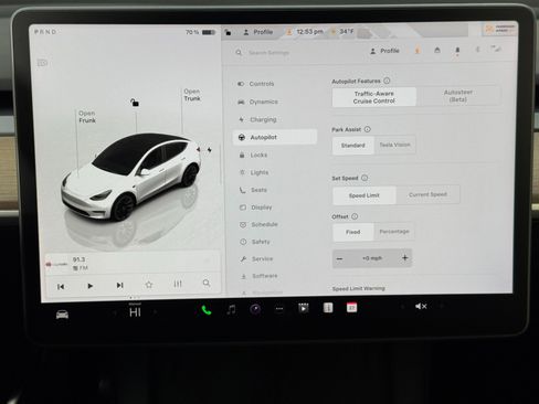 Used 2022 Tesla Model Y Long Range image 27
