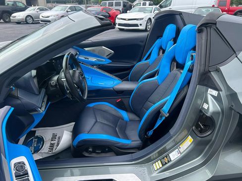 Used 2022 Chevrolet Corvette Stingray Premium Conv w/ Z51 Performance Package RWD image 12