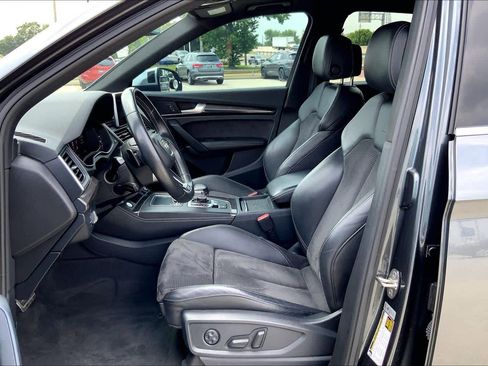 Used 2019 Audi SQ5 Premium Plus w/ Premium Plus Package AWD/4WD image 8