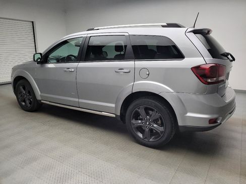 Used 2020 Dodge Journey Crossroad FWD image 3
