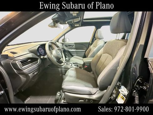 Used 2025 Subaru Forester Premium AWD/4WD image 22