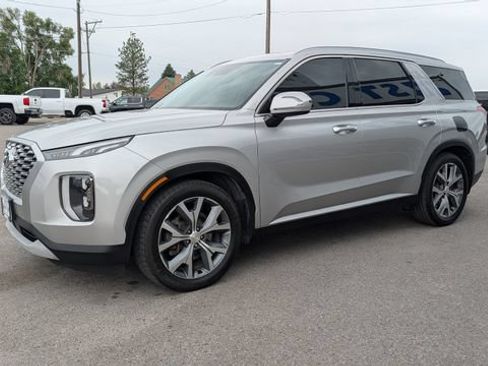 Used 2021 Hyundai Palisade SEL w/ Premium Package AWD/4WD image 3