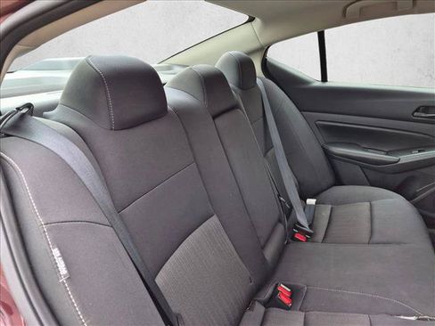 Used 2025 Nissan Altima 2.5 SV FWD image 16
