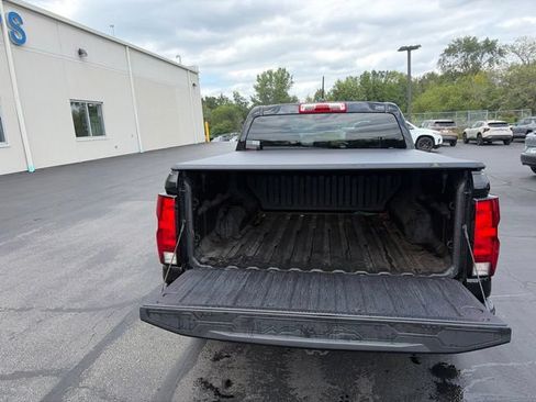 Certified 2024 Chevrolet Colorado W/T AWD/4WD image 11