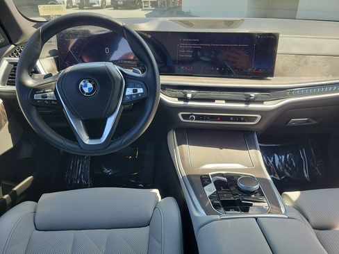 Used 2024 BMW X5 sDrive40i w/ Parking Assistance Package RWD image 11
