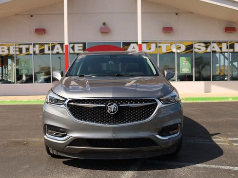 Used 2021 Buick Enclave Avenir w/ Avenir Technology Package image 2