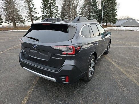 Used 2022 Subaru Outback Limited image 6
