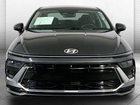 Used 2025 Hyundai Sonata SEL FWD image 2