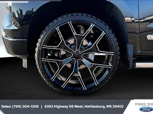 Used 2023 Chevrolet Silverado 1500 High Country w/ High Country Premium Package image 7