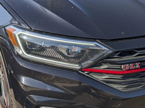 Used 2019 Volkswagen Jetta GLI image 25