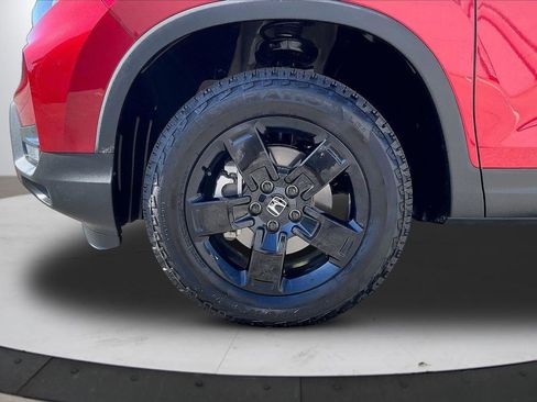 Used 2025 Honda Ridgeline Black Edition image 35