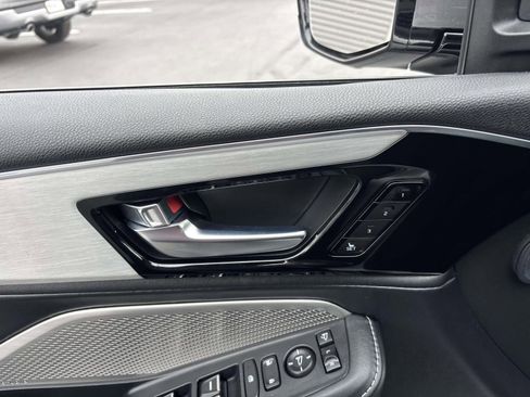 Used 2023 Acura MDX SH-AWD w/ Technology Package image 14