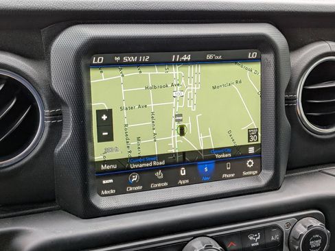 Used 2023 Jeep Wrangler Unlimited Sahara w/ Cold Weather Group AWD/4WD image 18