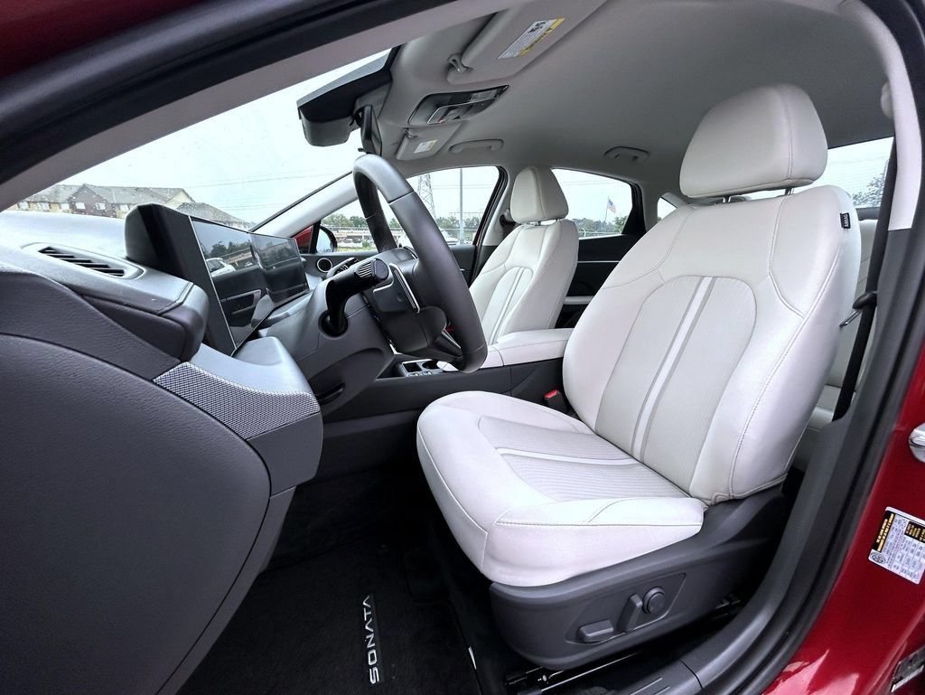 Used 2026 Hyundai Sonata SEL AWD/4WD image 12