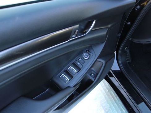 Used 2019 Honda Accord Sport image 26