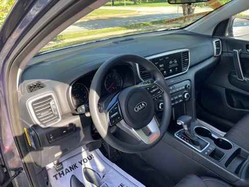 Used 2022 Kia Sportage LX AWD/4WD image 11