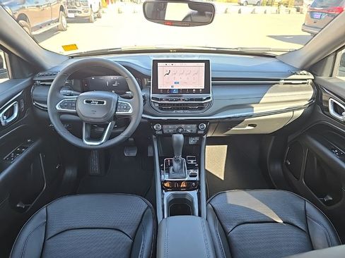 New 2025 Jeep Compass Limited w/ High Altitude Package image 18