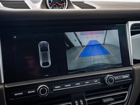 Used 2019 Porsche Macan S image 36