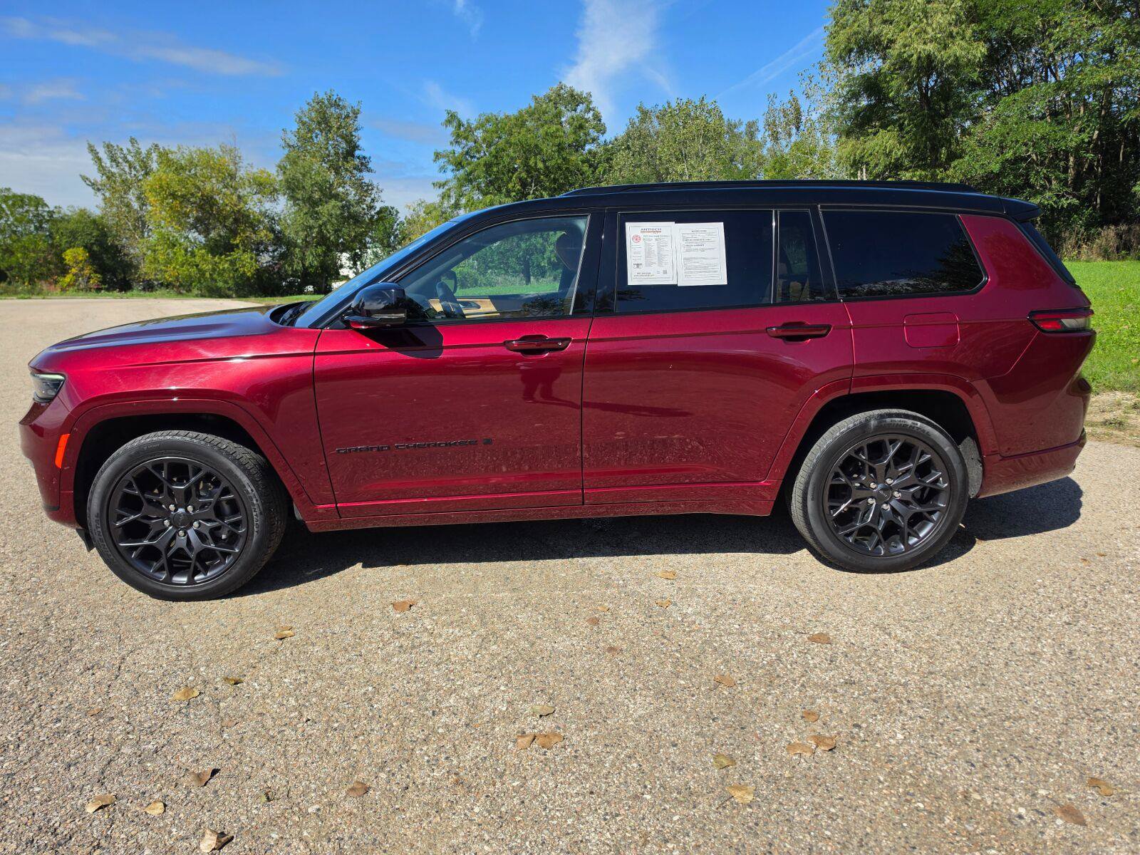 Used 2025 Jeep Grand Cherokee L Summit AWD/4WD image 6