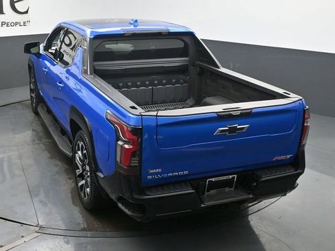 Used 2025 Chevrolet Silverado EV RST image 56