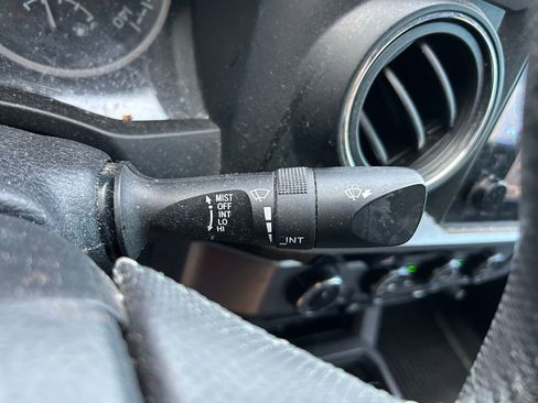 Used 2018 Toyota Tacoma SR5 image 20