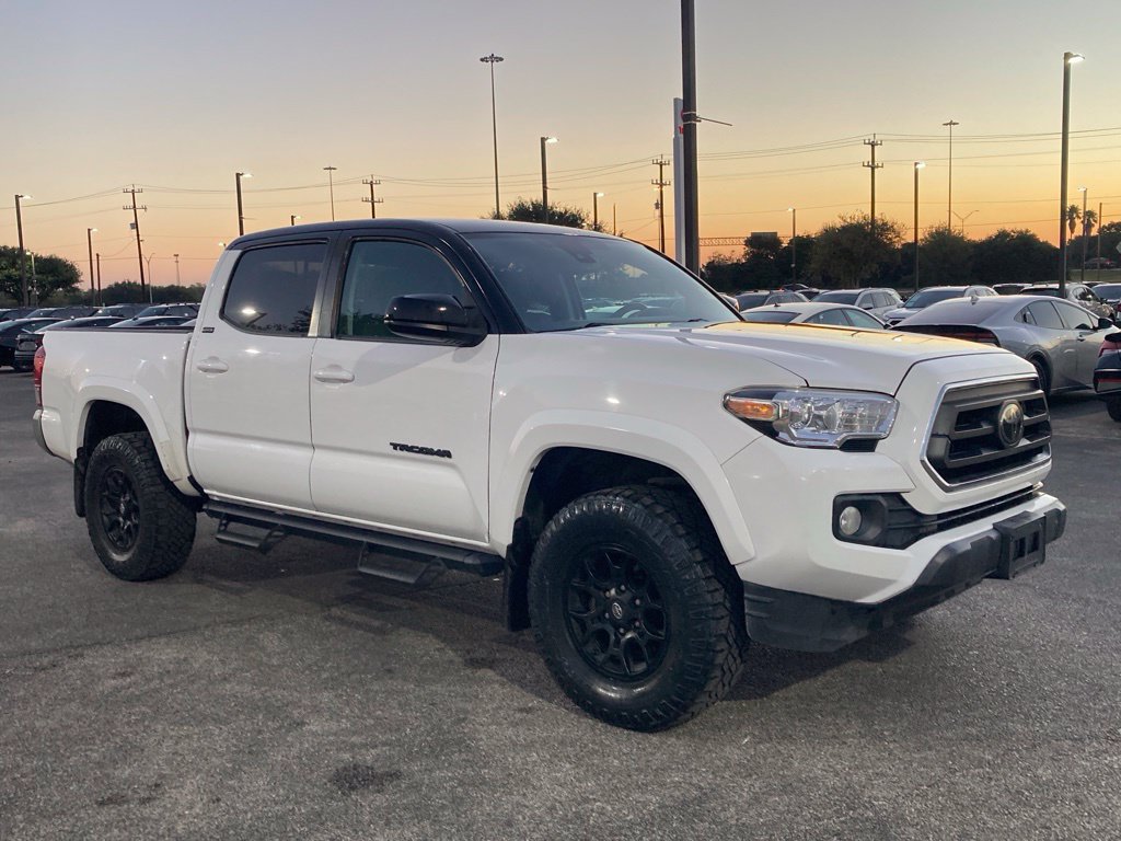 Used 2021 Toyota Tacoma SR5 RWD image 3