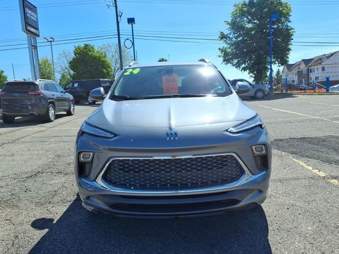 Used 2024 Buick Encore GX Avenir w/ Avenir Convenience Package AWD/4WD image 2