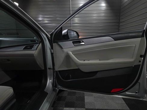 Used 2019 Hyundai Sonata SEL w/ Tech Package 02 image 32