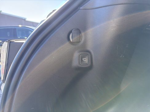 Used 2025 Jeep Compass Trailhawk w/ Trailhawk Elite Group image 11