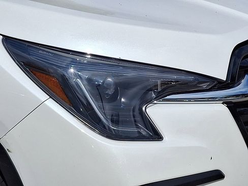 Used 2023 Subaru Ascent Limited w/ Technology Package image 9