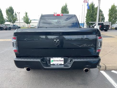 Used 2015 RAM 1500 Express AWD/4WD image 10