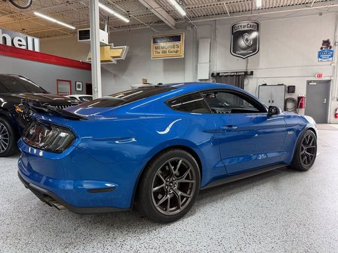 Used 2019 Ford Mustang GT w/ Performance Package - Level 2 RWD image 5