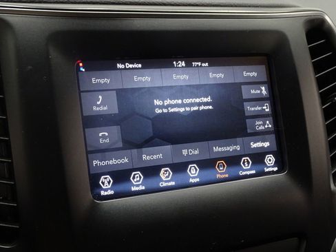 Used 2019 Jeep Cherokee Latitude w/ Popular Appearance Group image 35