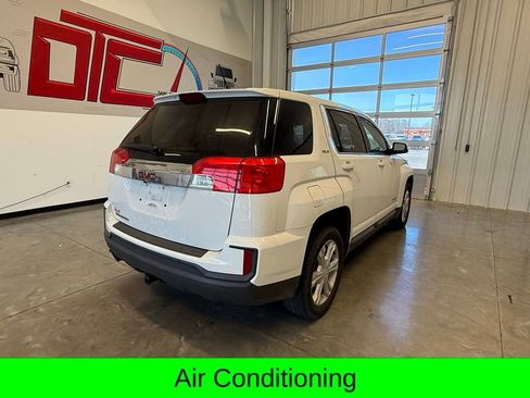Used 2017 GMC Terrain SLE image 3