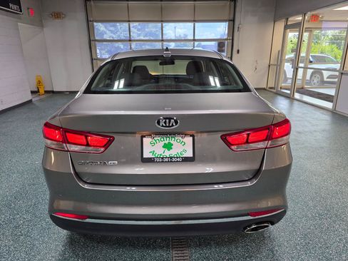 Used 2018 Kia Optima LX FWD image 8