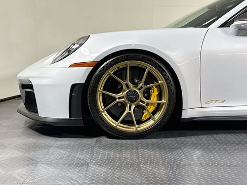 Certified 2026 Porsche 911 GT3 RWD image 32
