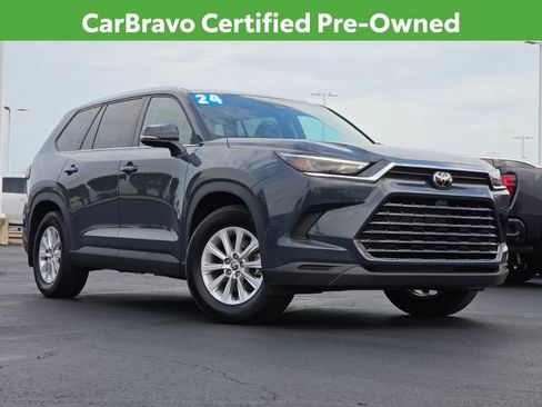 Used 2024 Toyota Grand Highlander AWD image 2