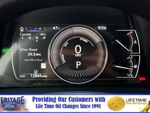 Used 2025 Lexus ES 300h w/ Premium Package image 24