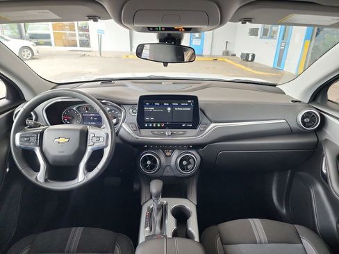 Used 2023 Chevrolet Blazer LT AWD/4WD image 18
