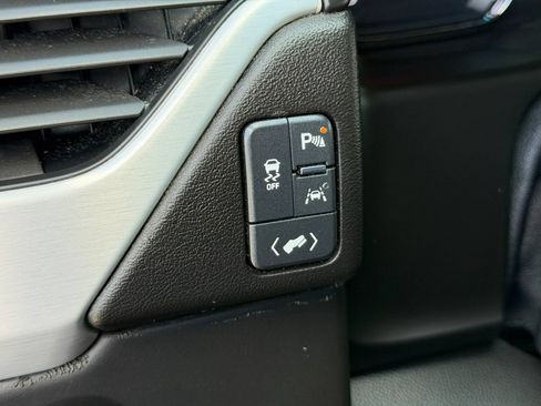 Used 2019 GMC Yukon SLT AWD/4WD image 30