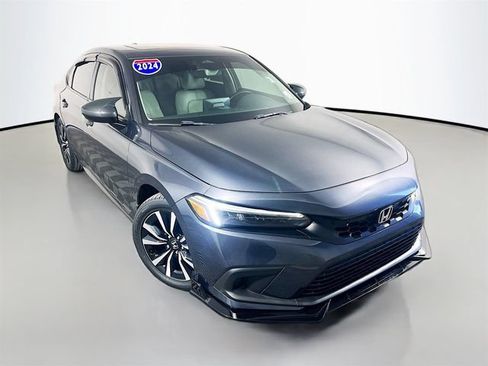 Used 2024 Honda Civic EX-L image 2